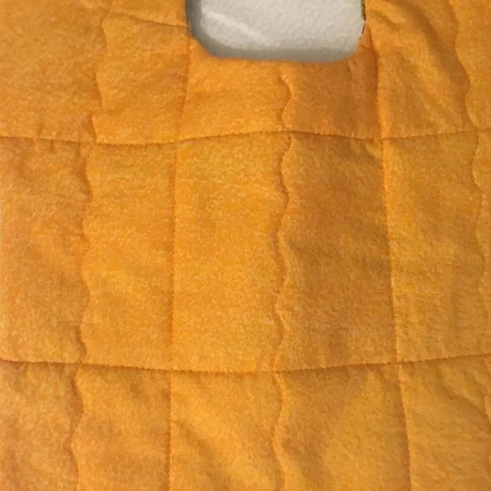 3/$25 or $12 ea. NWT Handmade Quilted Reversible Bib.